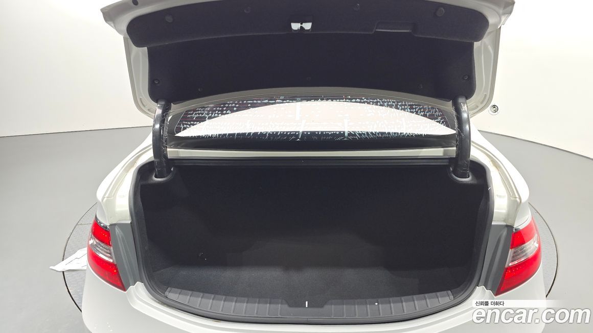 Hyundai Grandeur 2016