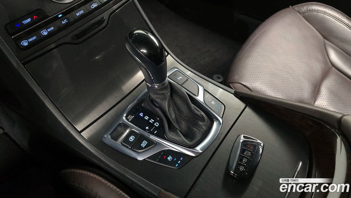 Hyundai Grandeur 2016