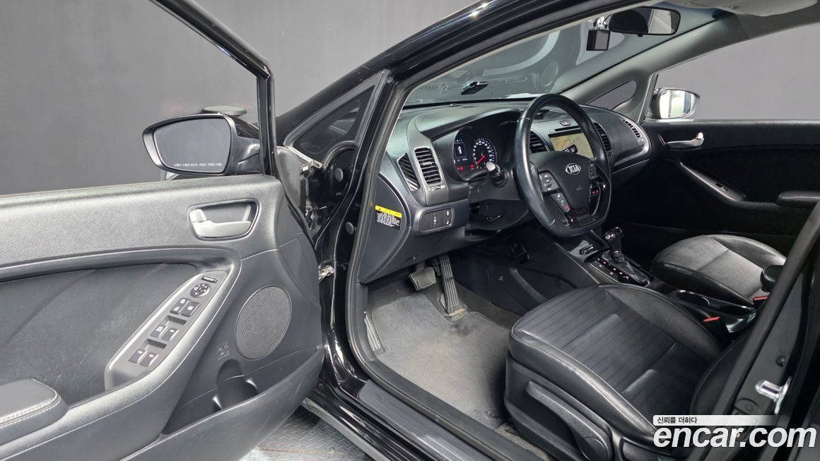 Kia K3 2016
