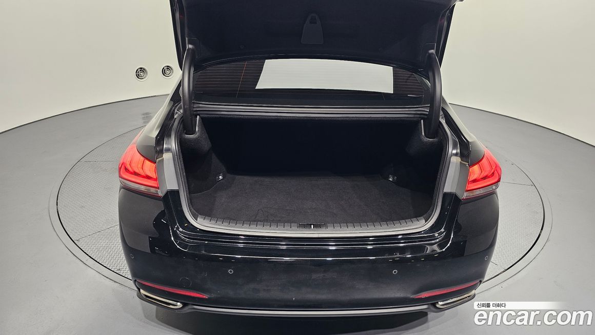 Hyundai Genesis 2015