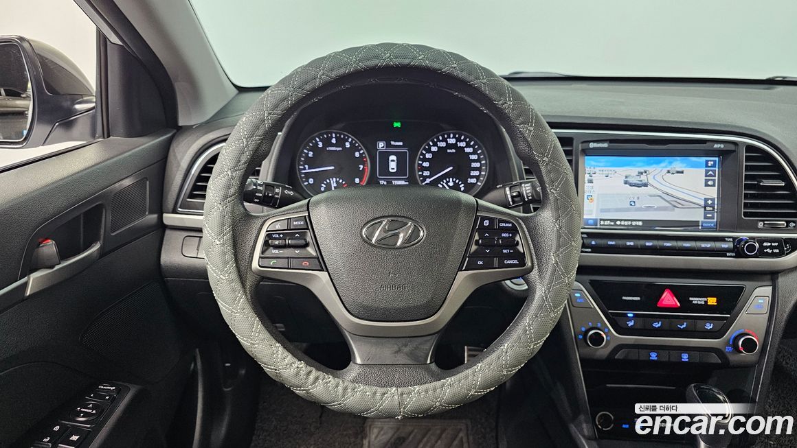 Hyundai AVANTE 2017