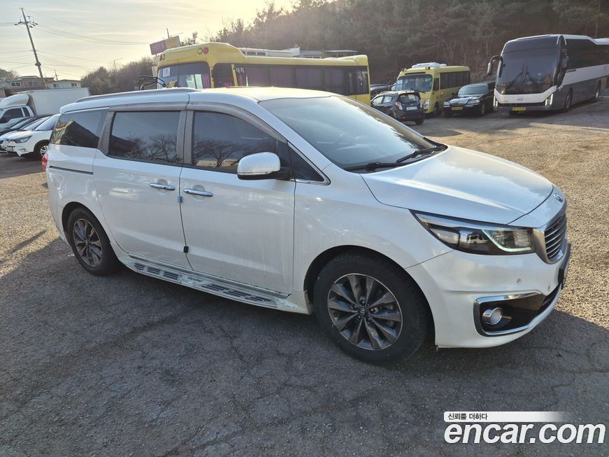 Kia Canival 2017