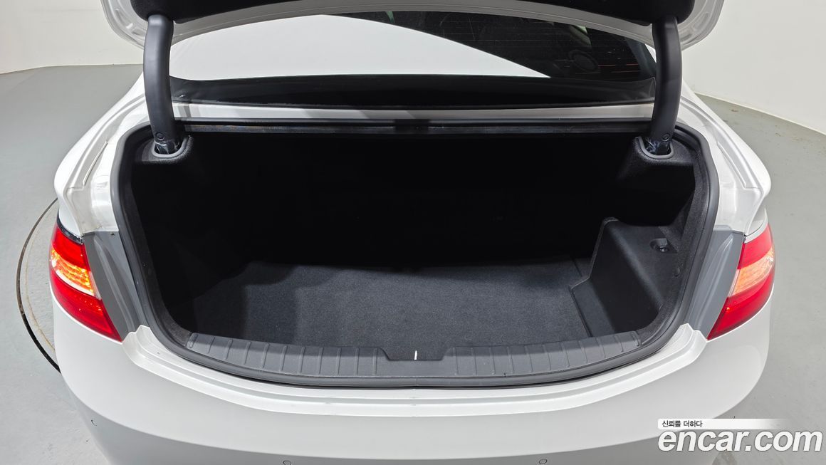 Hyundai Grandeur 2014