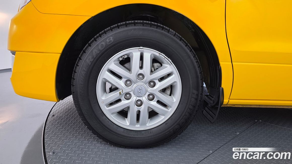 Hyundai Starex 2016