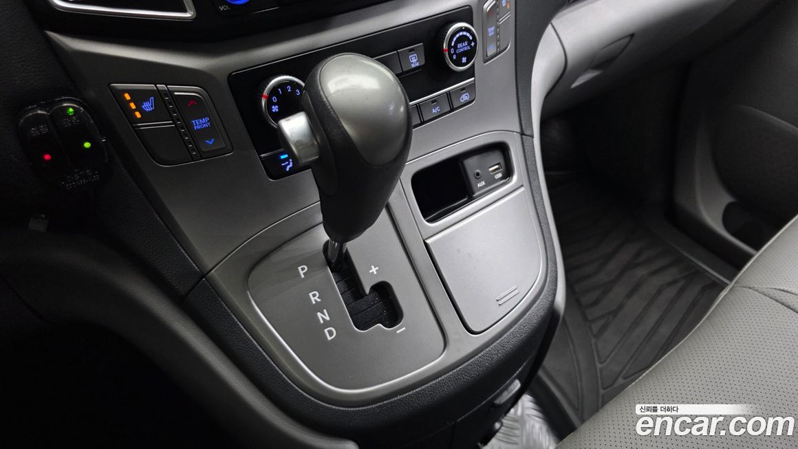 Hyundai Starex 2016