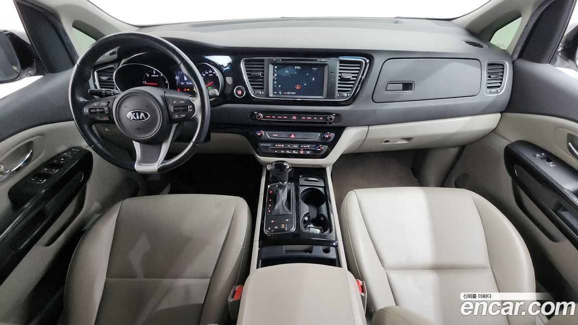 Kia Canival 2016