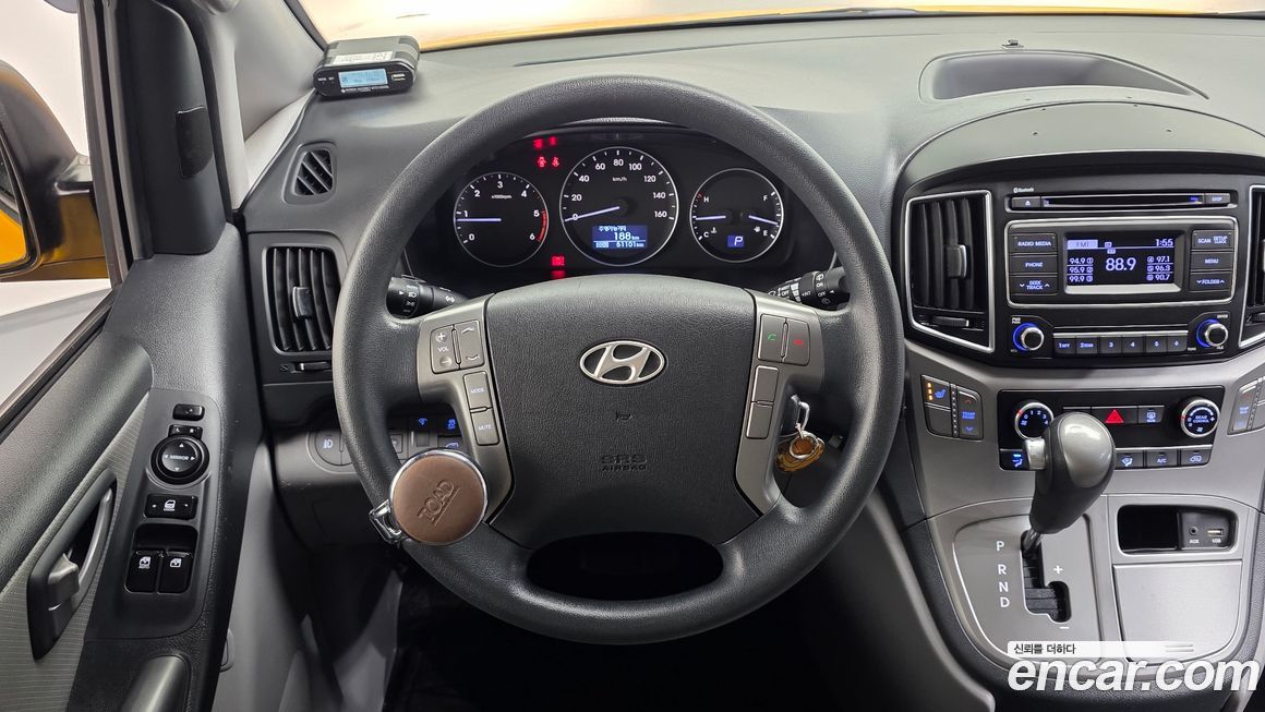 Hyundai Starex 2016