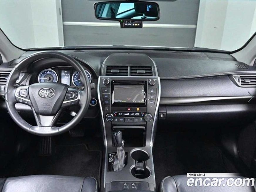 Toyota Camry 2015