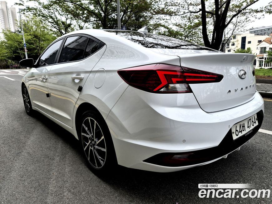 Hyundai AVANTE 2019