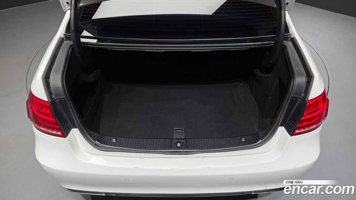 Mercedes-Benz E-Class 2014