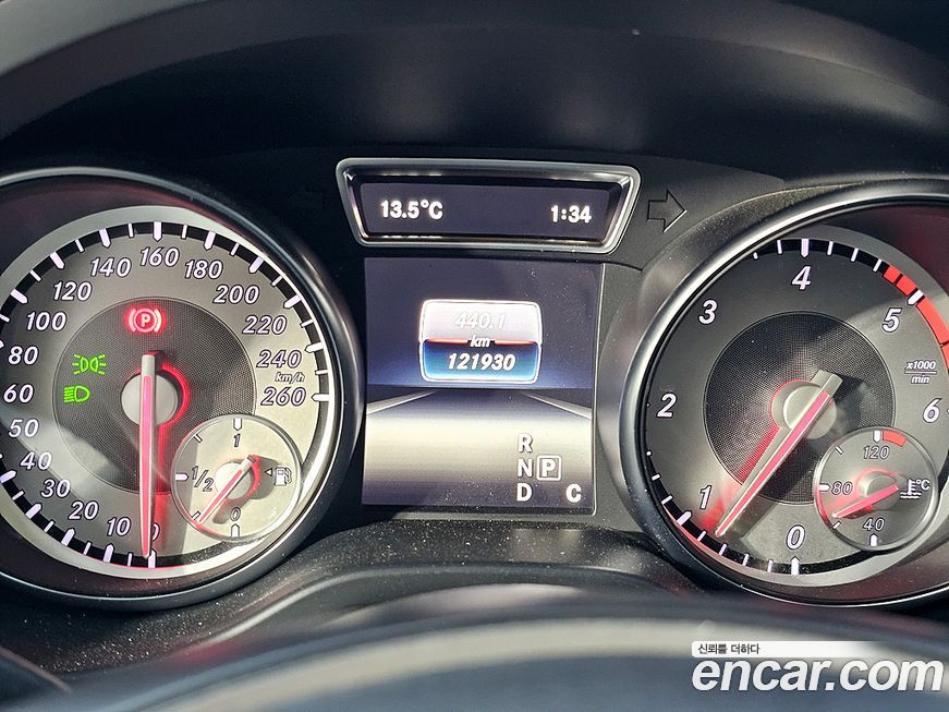 Mercedes-Benz GLA-Class 2016