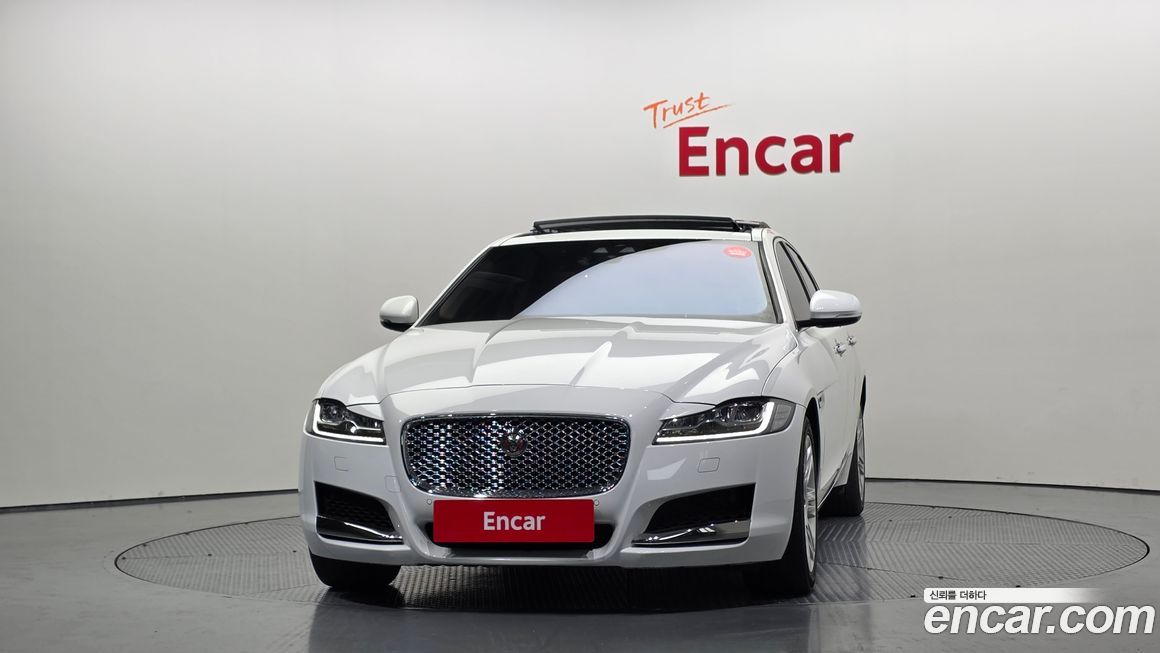Jaguar XF 2018