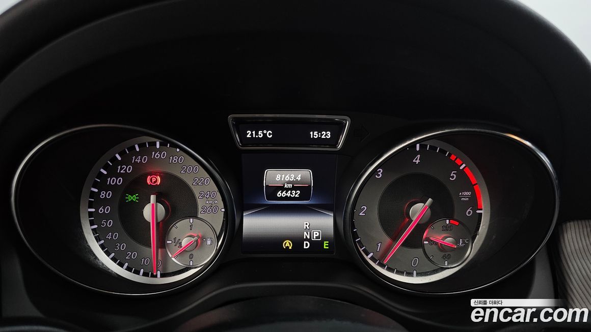 Mercedes-Benz CLA-Class 2015