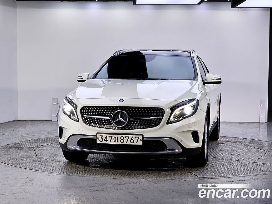 Mercedes-Benz GLA-Class 2016