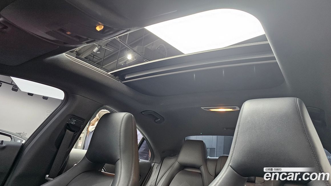 Mercedes-Benz CLA-Class 2015