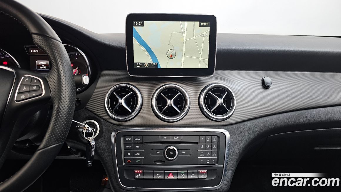 Mercedes-Benz CLA-Class 2015