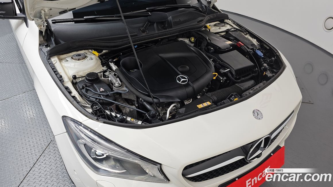 Mercedes-Benz CLA-Class 2015