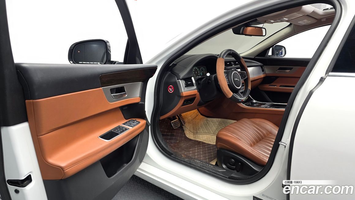 Jaguar XF 2018