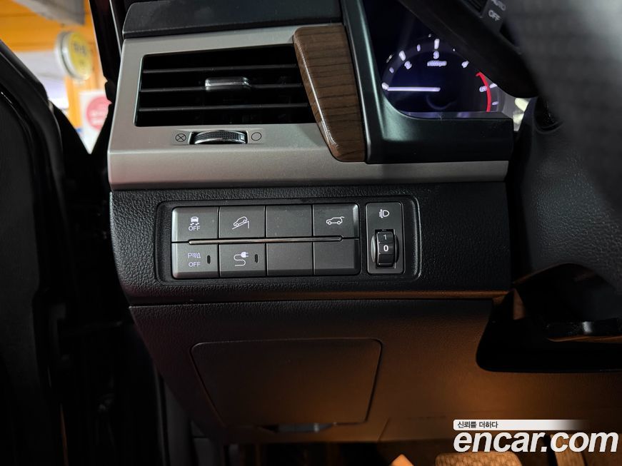 KG_Mobility_Ssangyong Rexton 2018