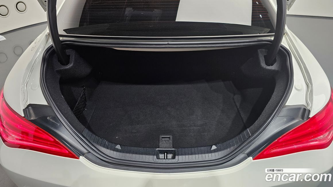 Mercedes-Benz CLA-Class 2015