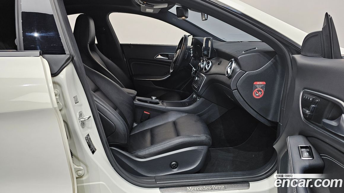 Mercedes-Benz CLA-Class 2015
