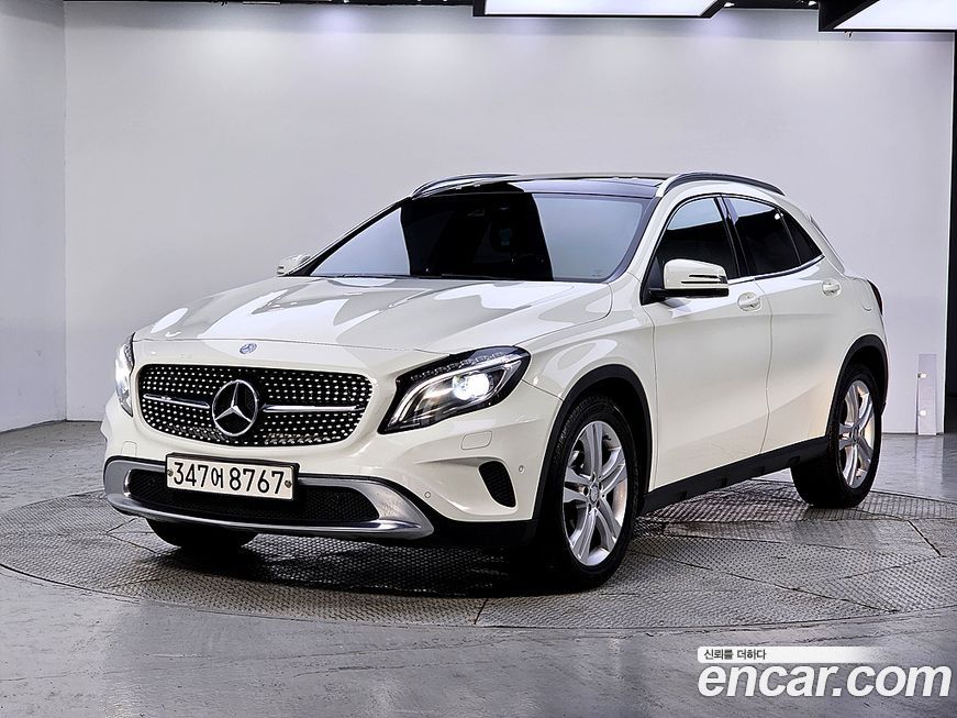 Mercedes-Benz GLA-Class 2016