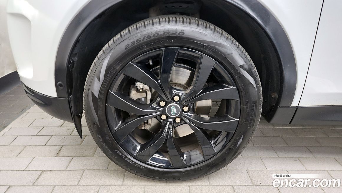 Land Rover Discovery Sport 2021