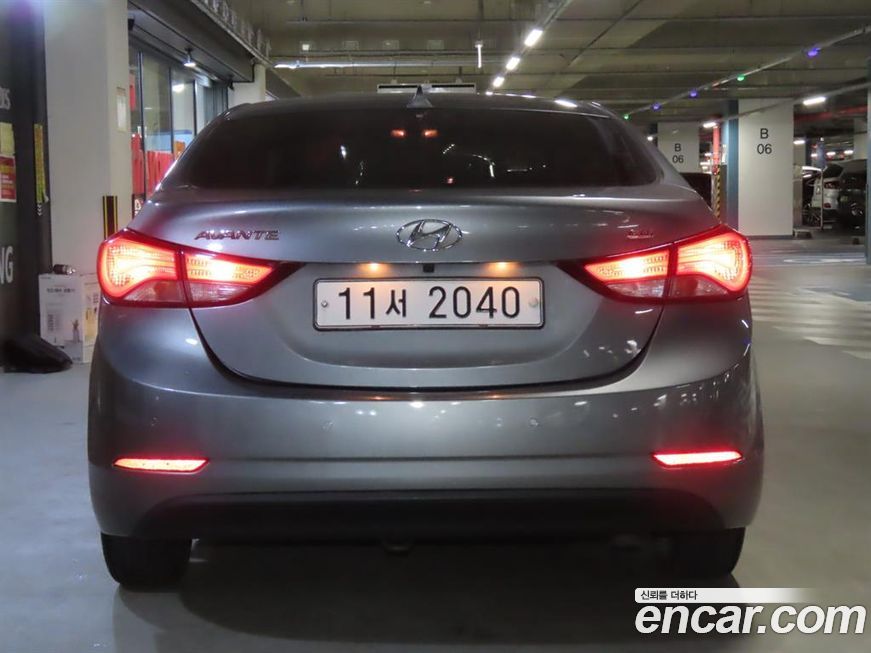 Hyundai AVANTE 2016