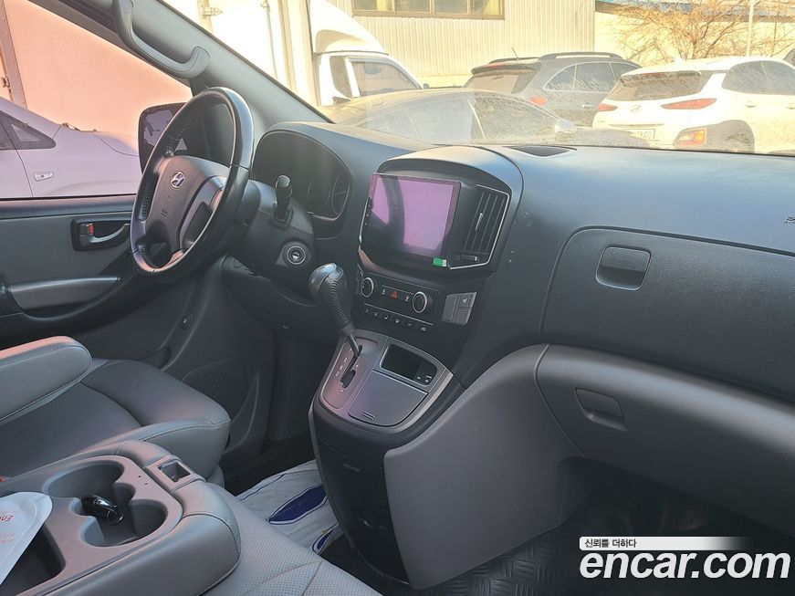 Hyundai Starex 2019