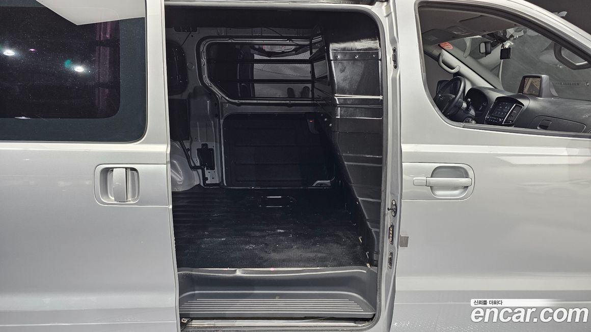 Hyundai Starex 2020