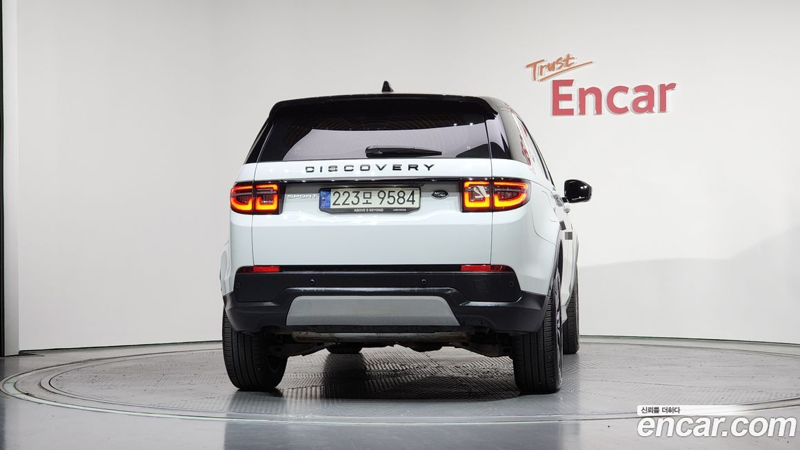 Land Rover Discovery Sport 2021
