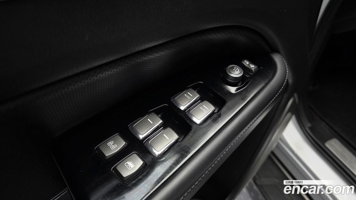 KG_Mobility_Ssangyong Rexton 2018