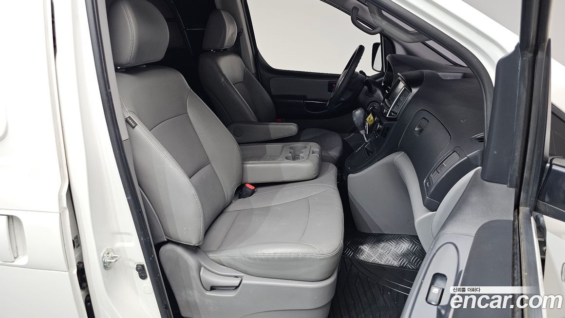 Hyundai Starex 2019