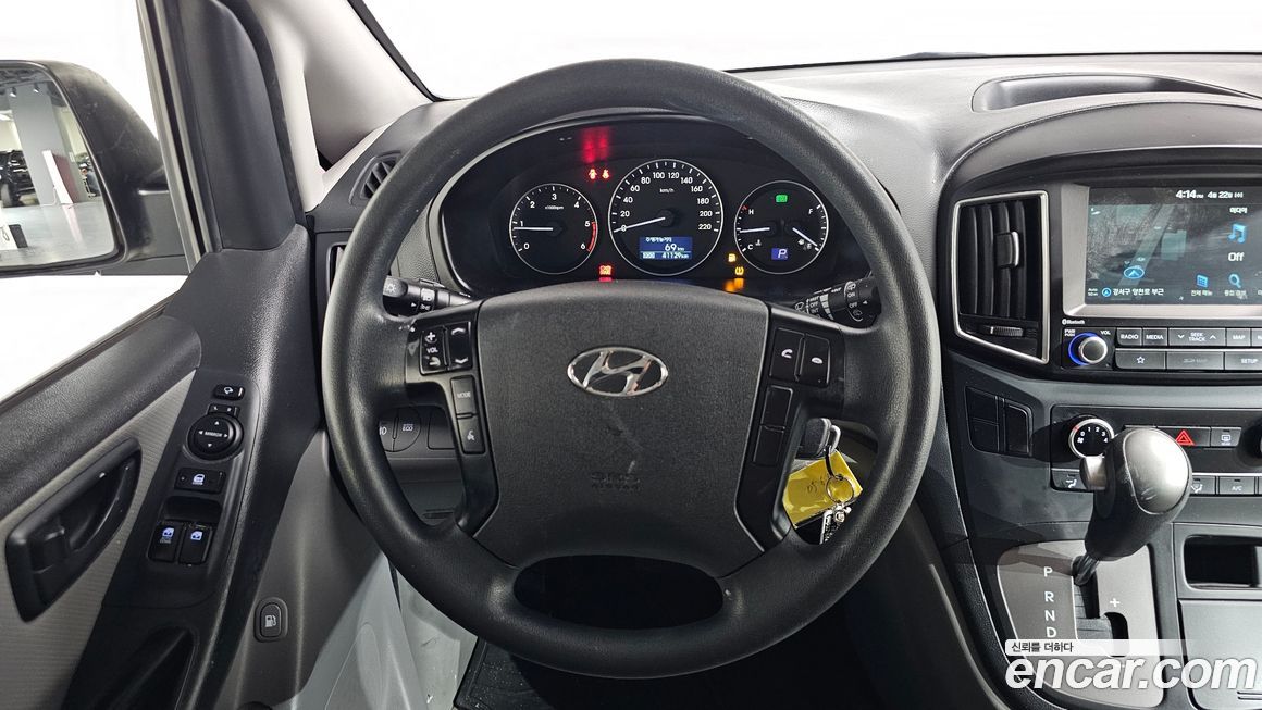Hyundai Starex 2019