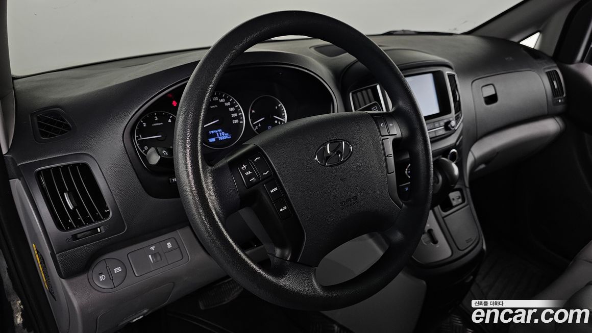 Hyundai Starex 2019