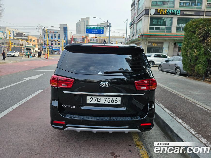 Kia Canival 2019