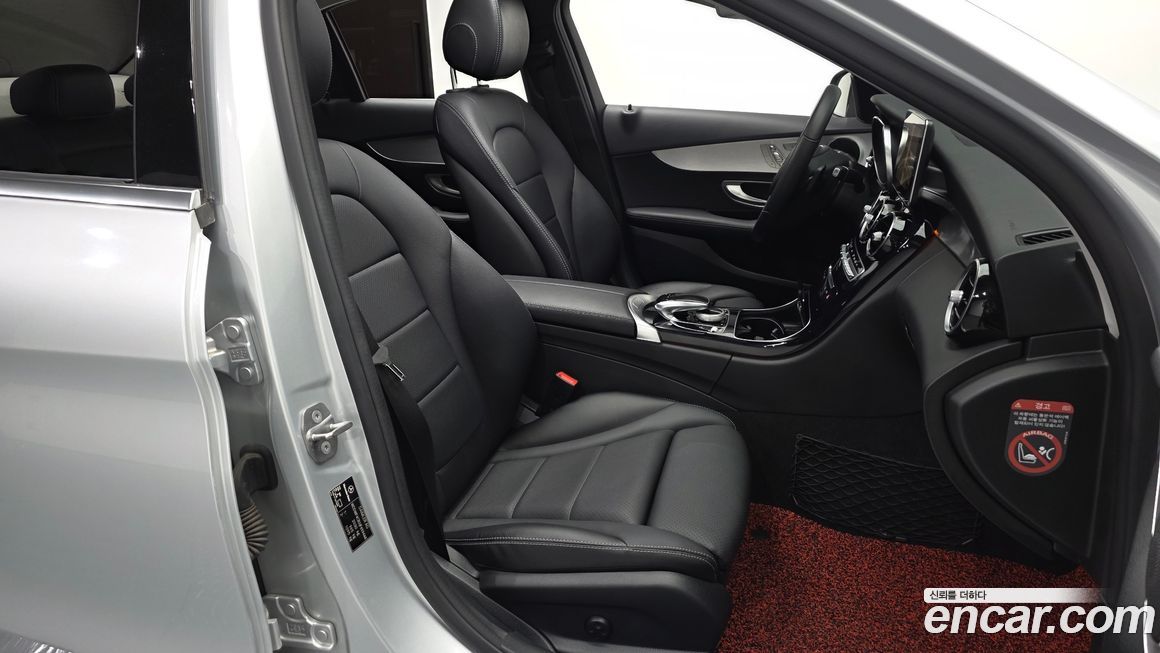 Mercedes-Benz C-Class 2018