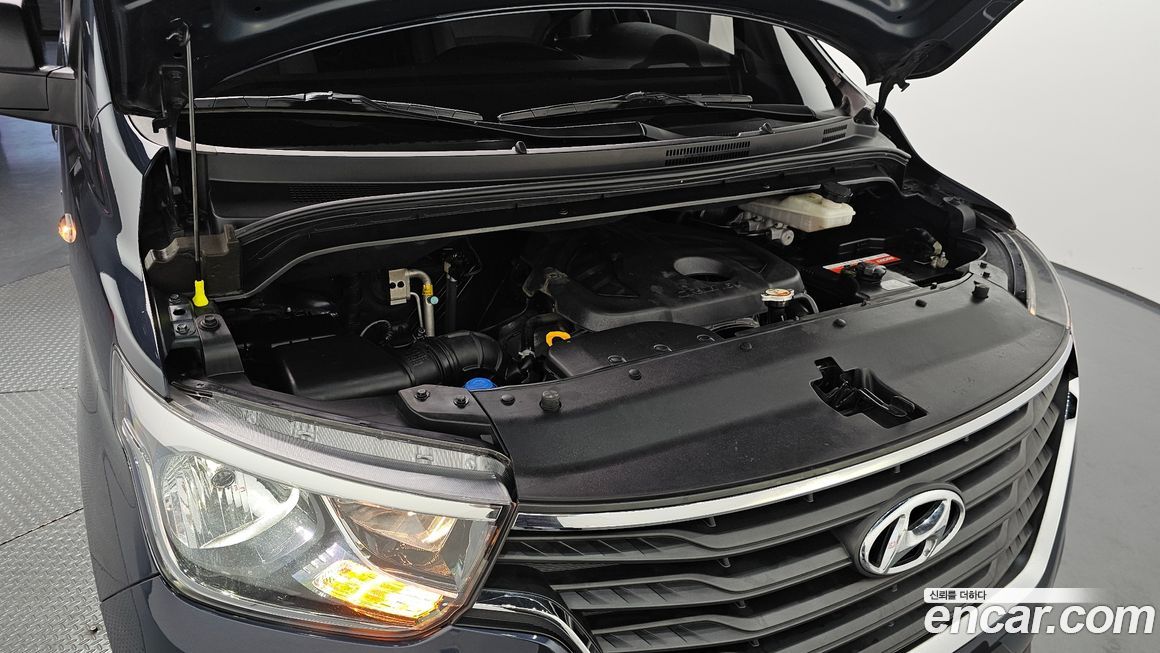 Hyundai Starex 2019