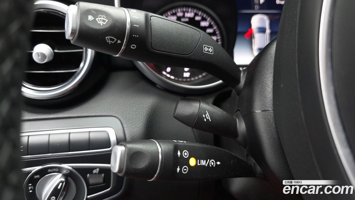 Mercedes-Benz C-Class 2018