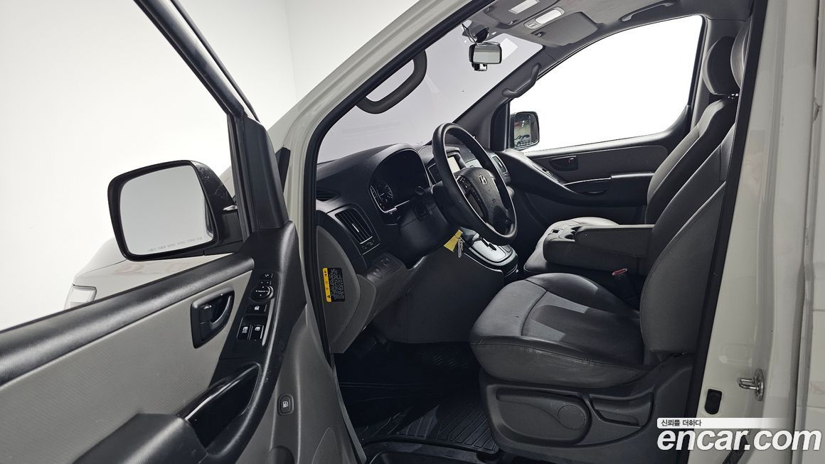 Hyundai Starex 2019