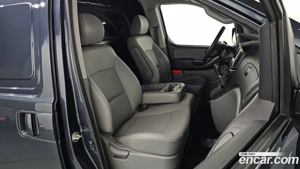 Hyundai Starex 2019