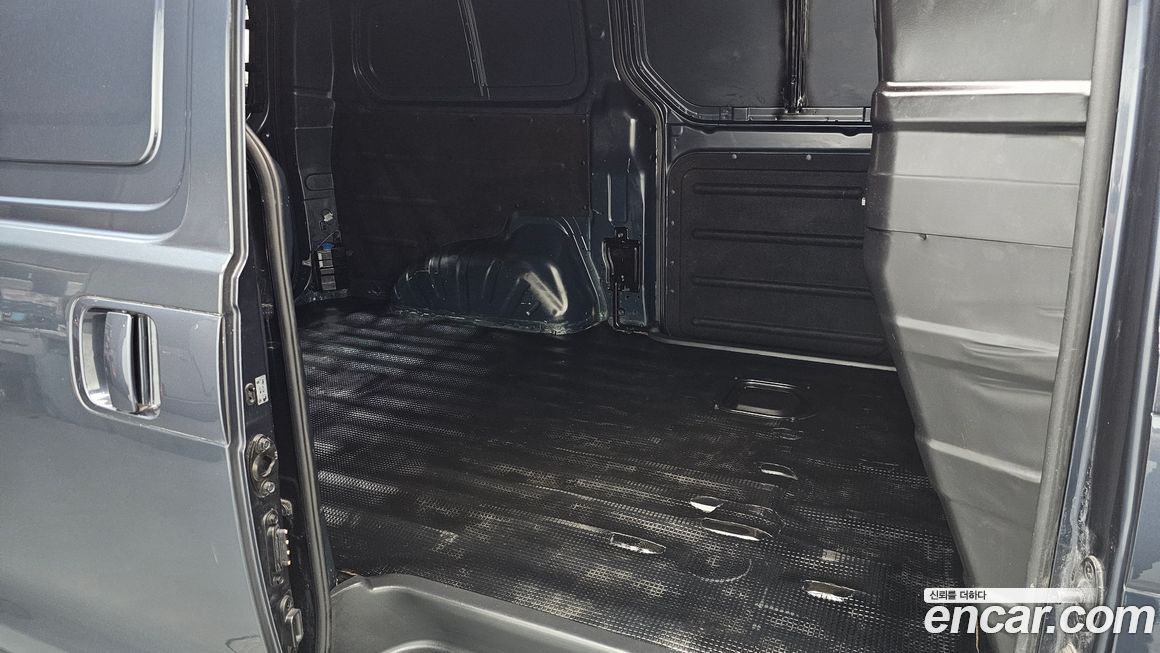 Hyundai Starex 2019
