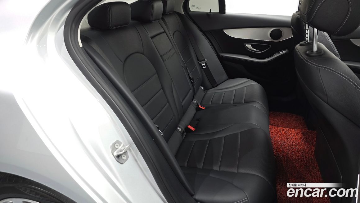 Mercedes-Benz C-Class 2018