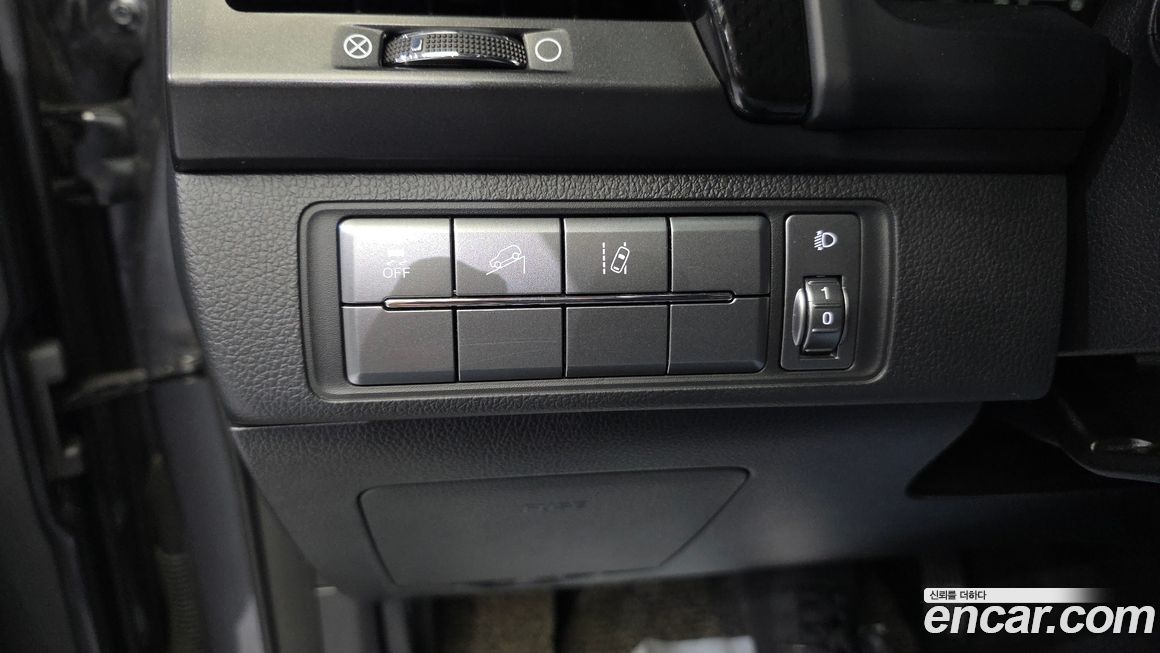 KG_Mobility_Ssangyong Rexton 2020