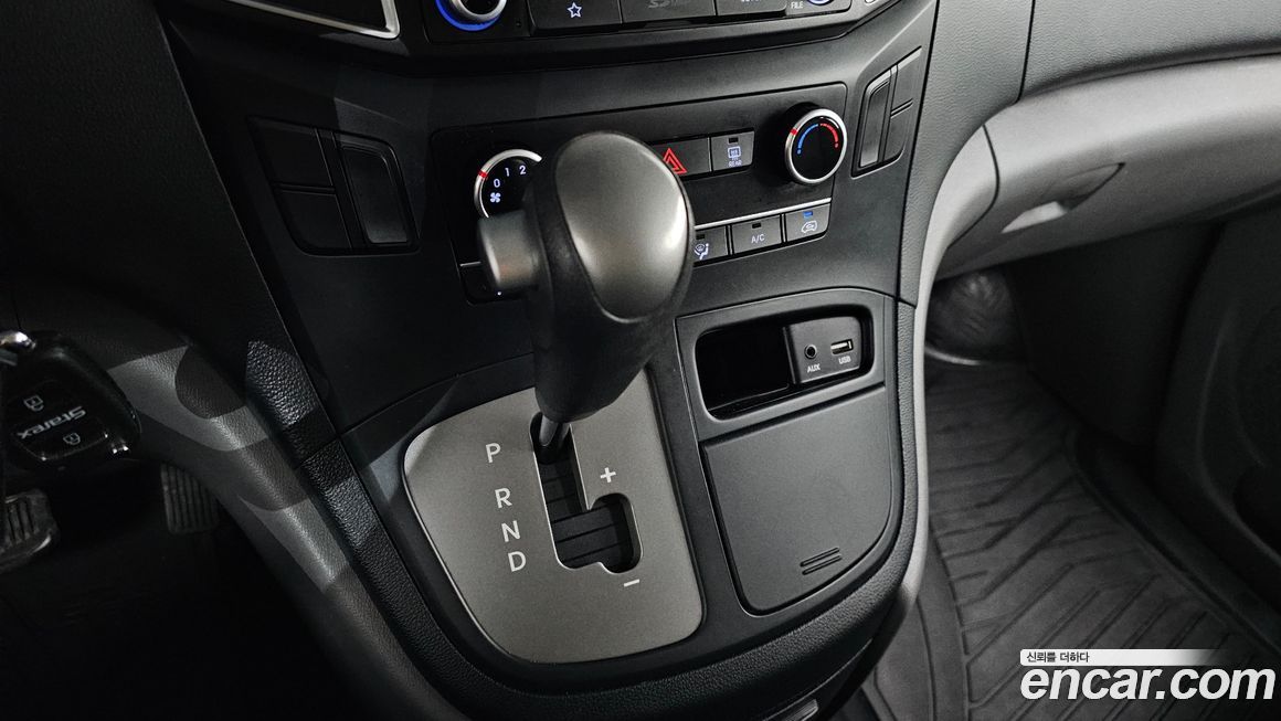 Hyundai Starex 2019