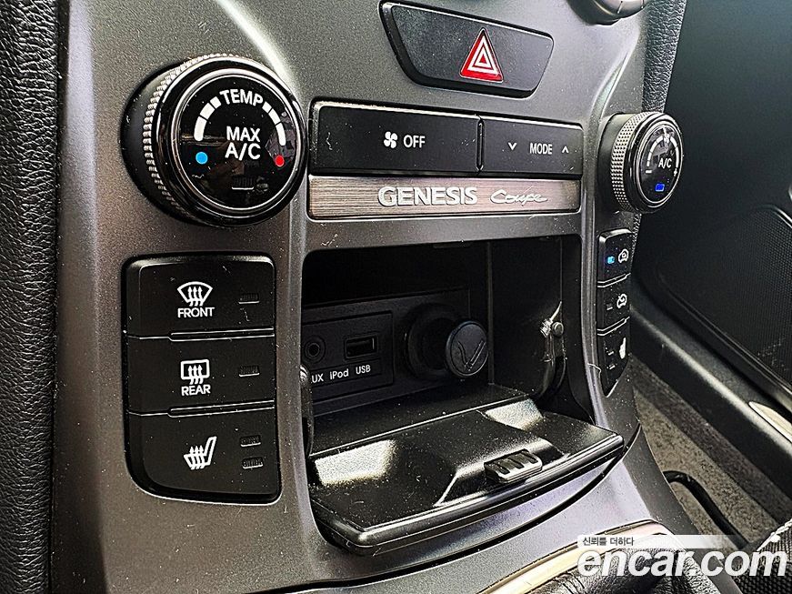 Hyundai Genesis 2012