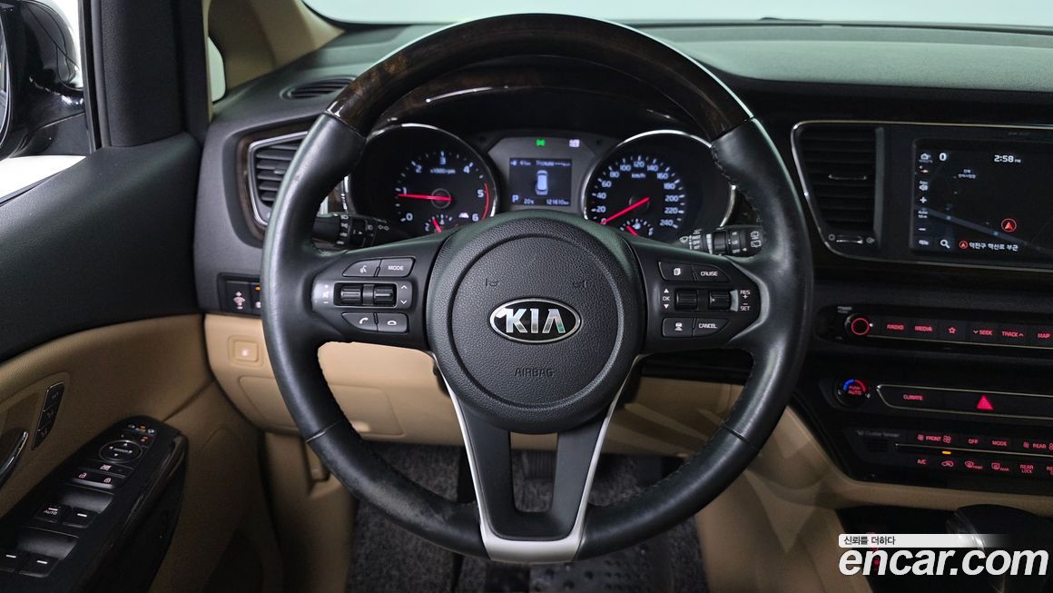 Kia Canival 2019