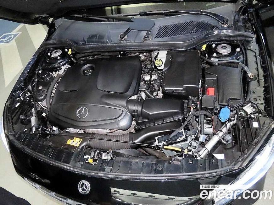 Mercedes-Benz GLA-Class 2019