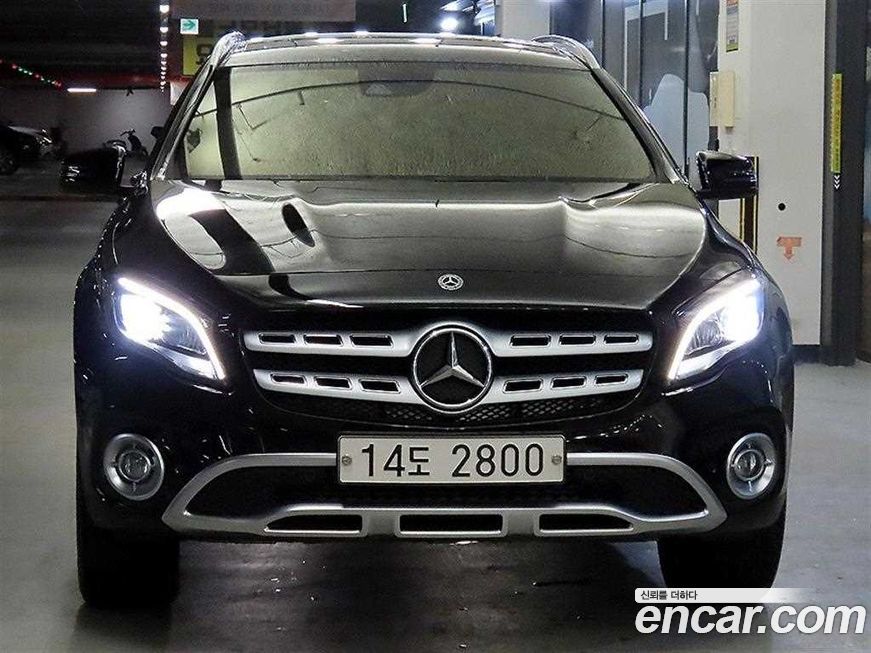 Mercedes-Benz GLA-Class 2019