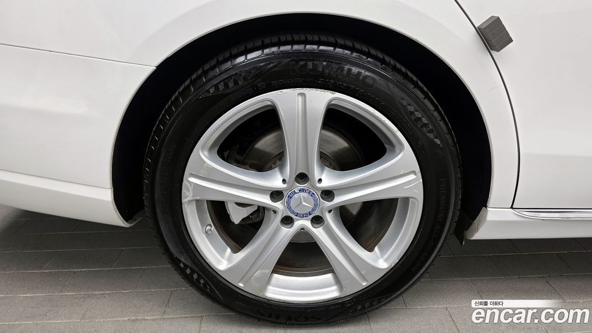 Mercedes-Benz E-Class 2017